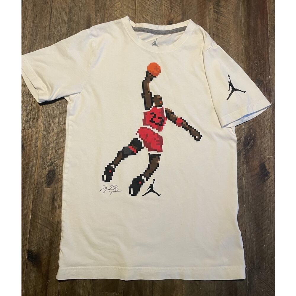 Jordan Jumpman 8 Bit Video Game Pixel Logo Graphic T-Shirt Youth Medium 10-12